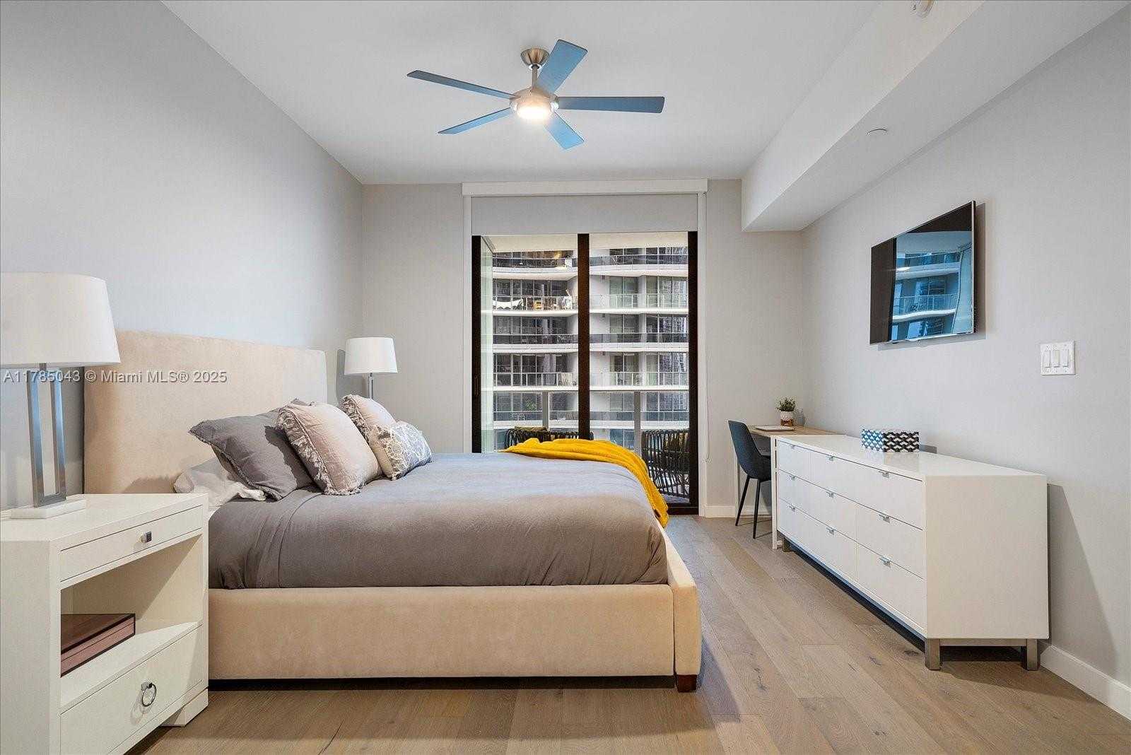 Small Image of 1010 BRICKELL AVE #2307, Miami Number 16