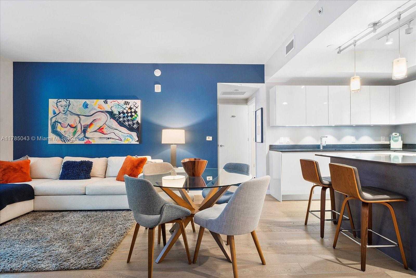 Small Image of 1010 BRICKELL AVE #2307, Miami Number 3