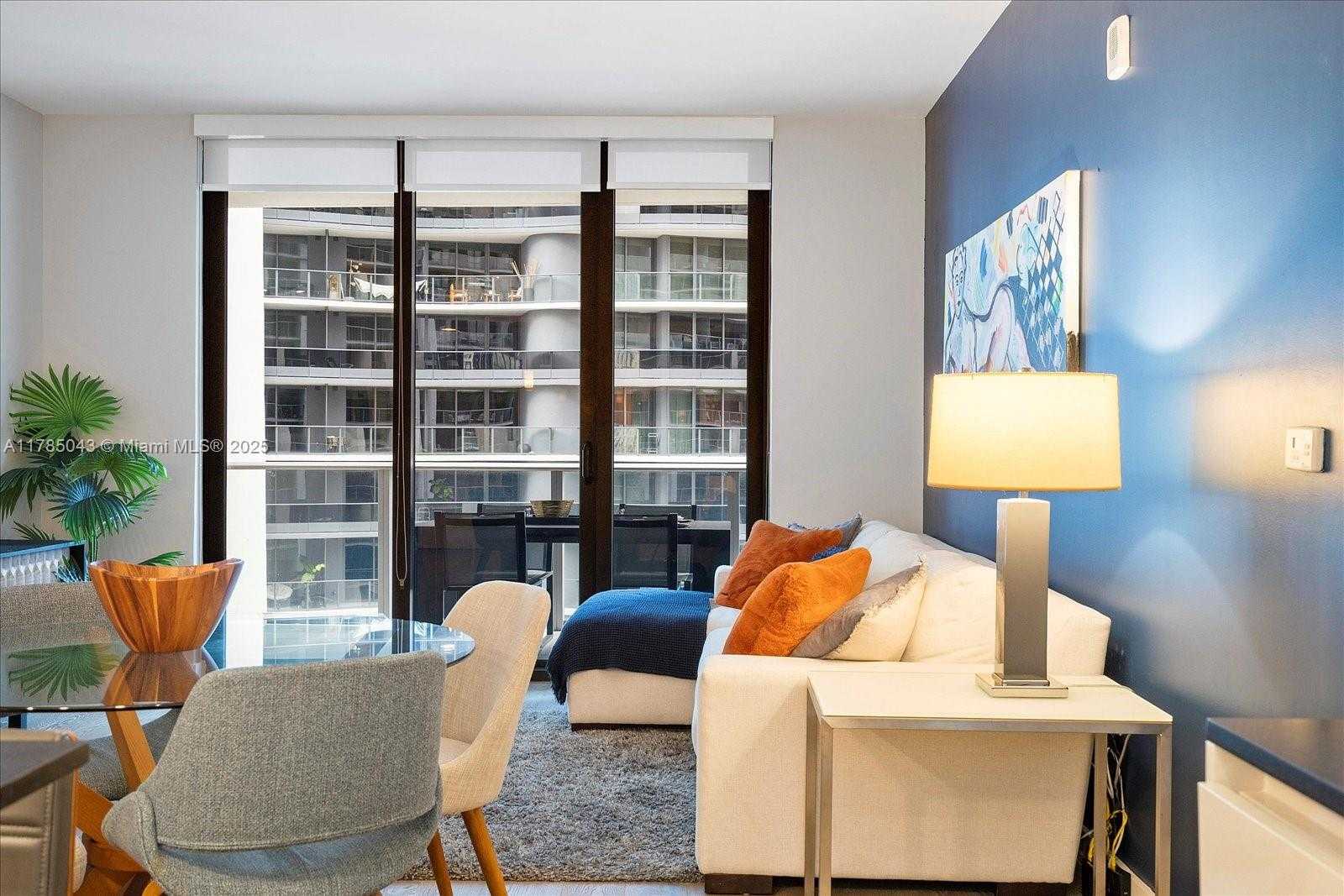 Small Image of 1010 BRICKELL AVE #2307, Miami Number 5