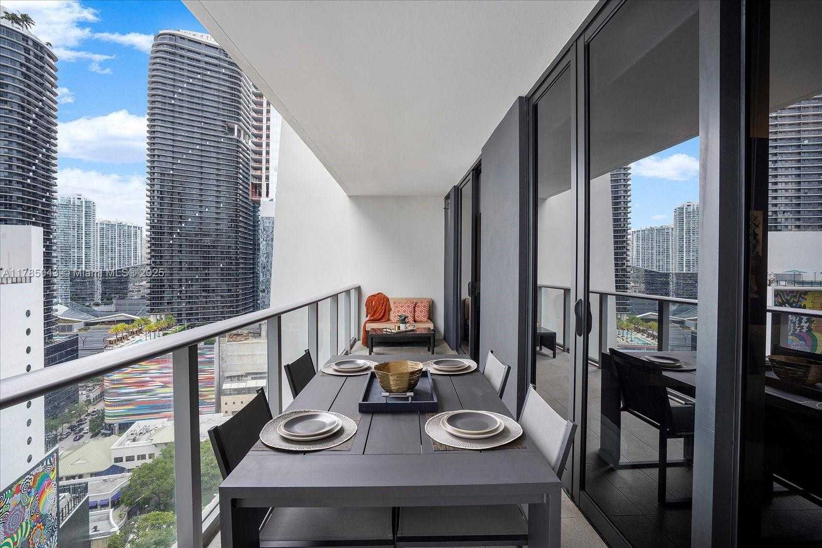 Small Image of 1010 BRICKELL AVE #2307, Miami Number 7
