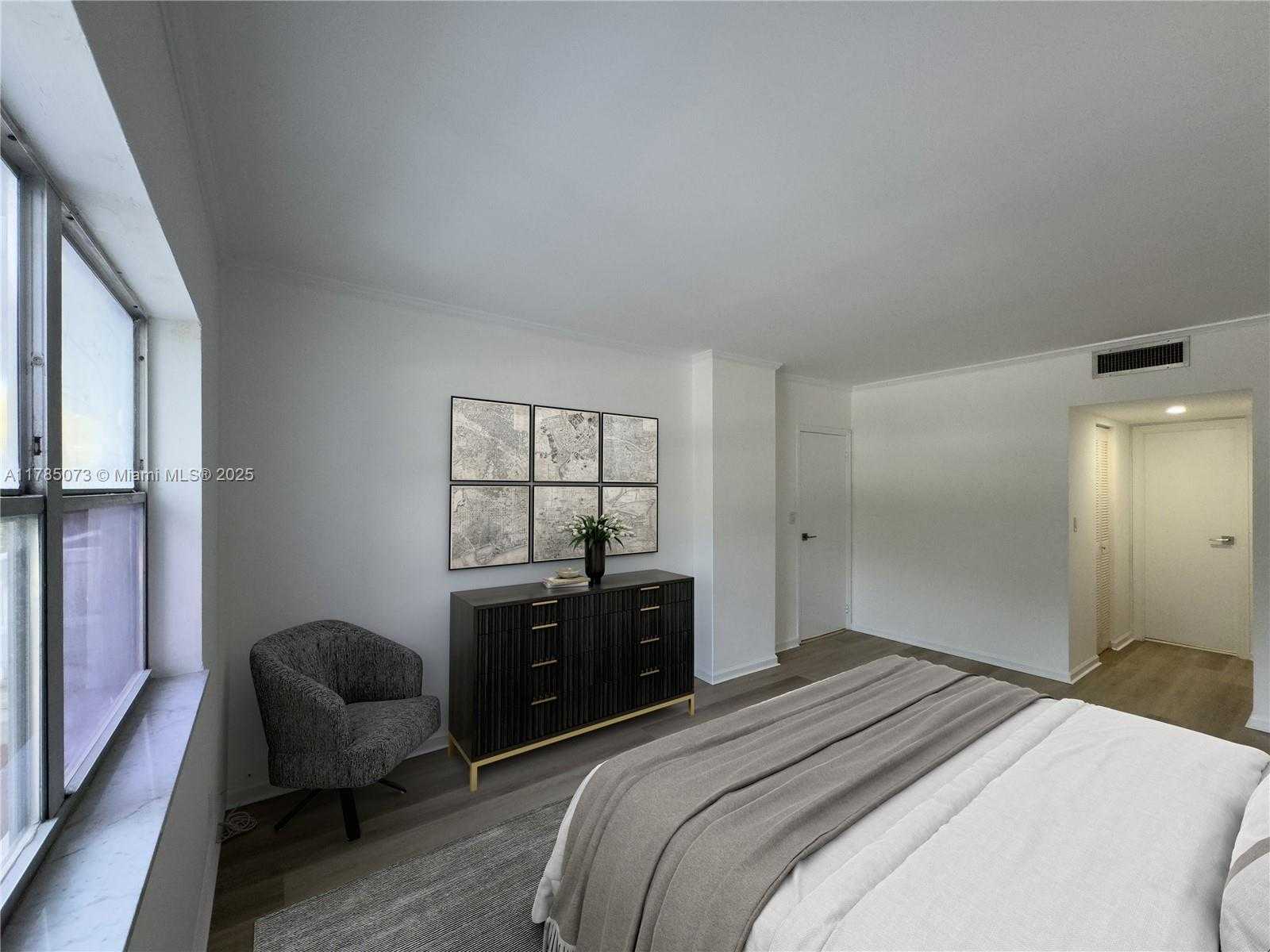 Small Image of 100 EDGEWATER DR #205, Coral Gables Number 3