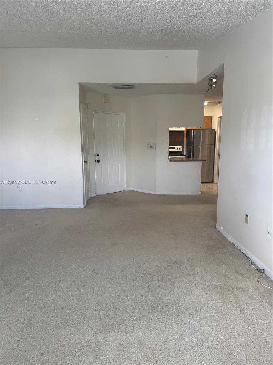 Small Image of 17440 NORTH WEST 67TH CT #L-15, Hialeah Number 5