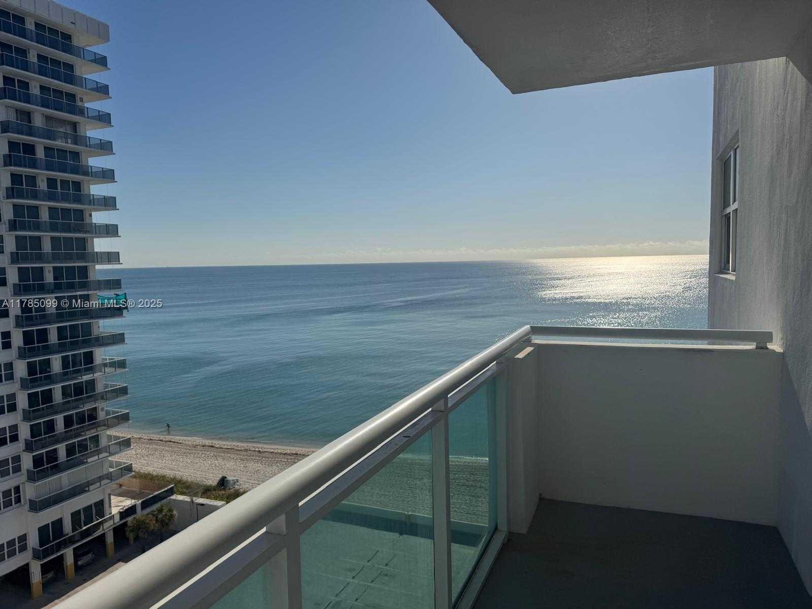 Small Image of 3001 SOUTH OCEAN DR #1009, Hollywood Number 2