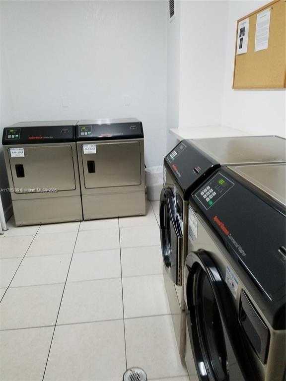 Small Image of 3001 SOUTH OCEAN DR #1009, Hollywood Number 31
