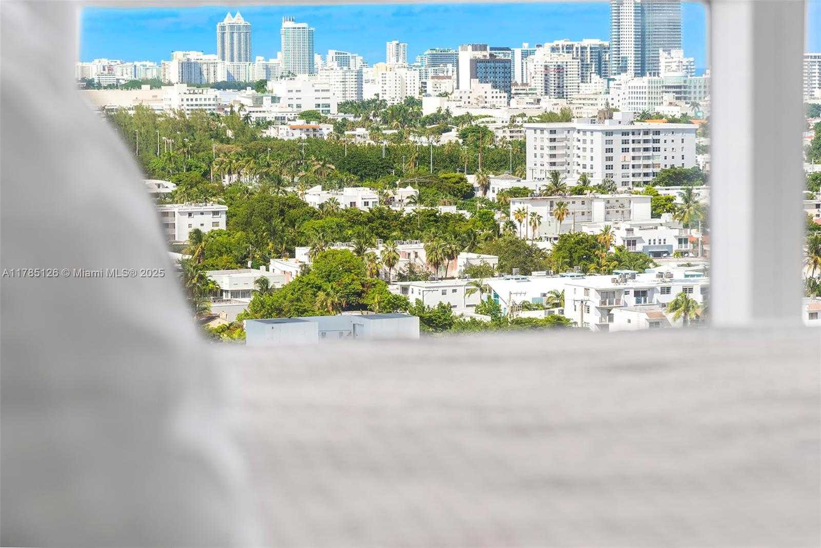 Small Image of 450 ALTON RD #1708, Miami Beach Number 10