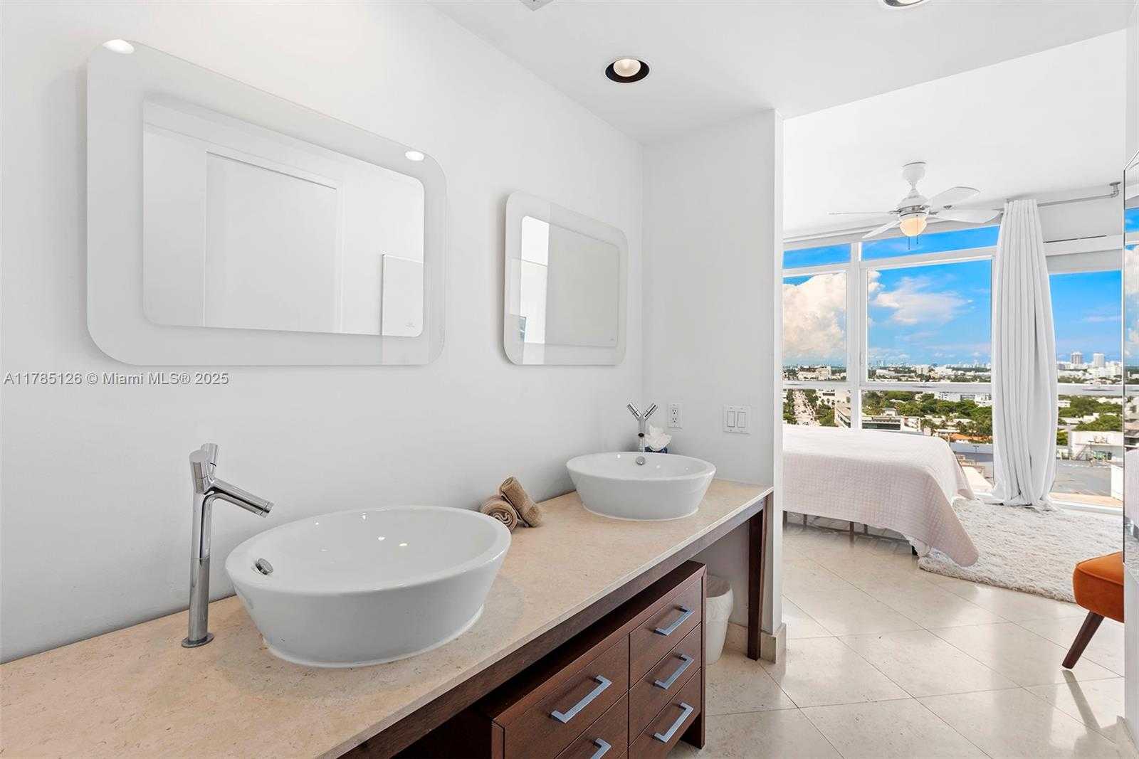 Small Image of 450 ALTON RD #1708, Miami Beach Number 11