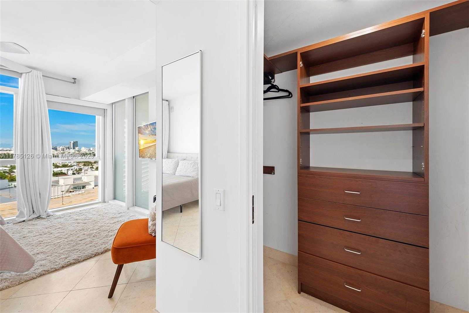 Small Image of 450 ALTON RD #1708, Miami Beach Number 12
