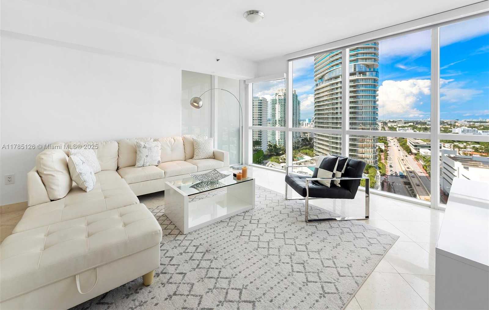 Small Image of 450 ALTON RD #1708, Miami Beach Number 3