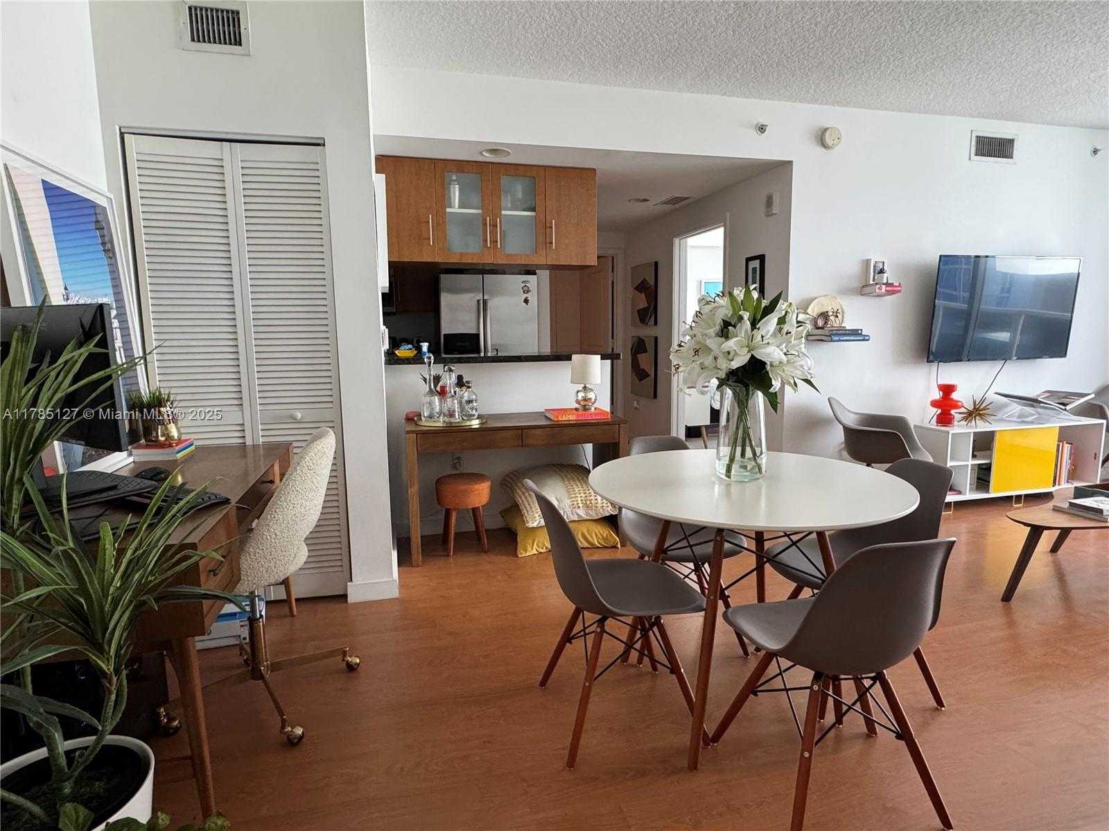 Small Image of 601 NORTH EAST 23RD ST #801, Miami Number 2