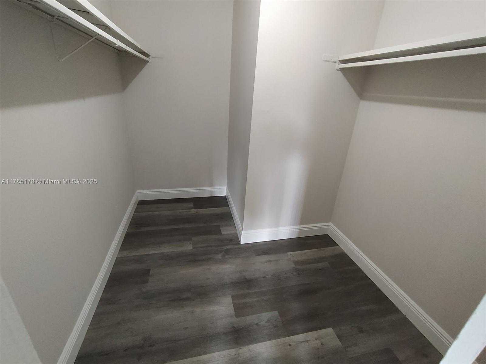 Small Image of 17901 NORTH WEST 68TH AVE #T206, Hialeah Number 6