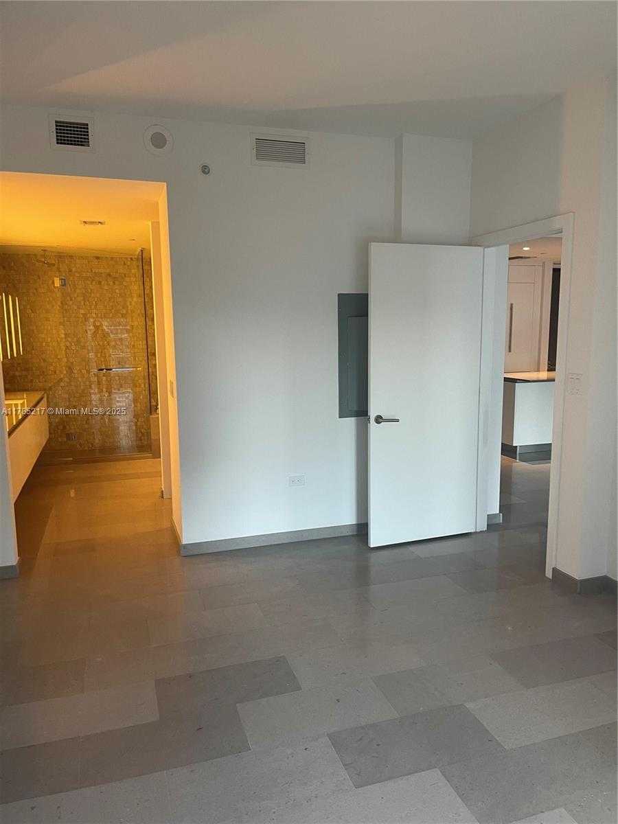 Small Image of 88 SOUTH WEST 7TH ST #1209, Miami Number 7