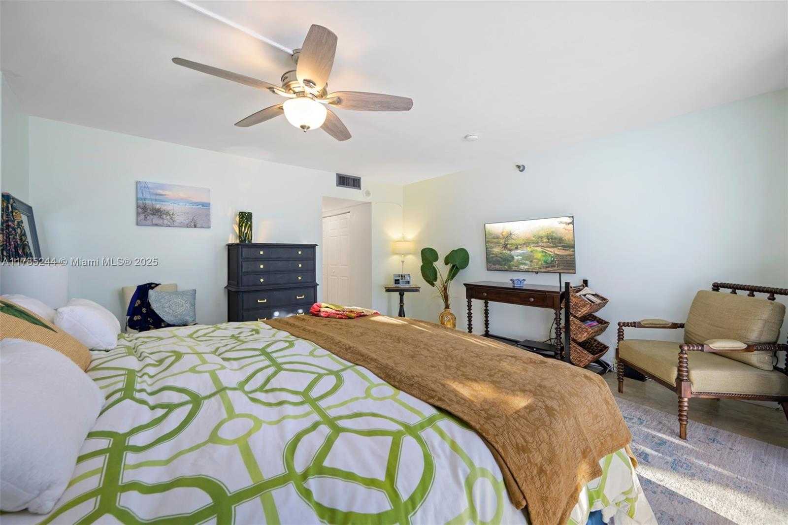 Small Image of 20515 EAST COUNTRY CLUB DR #348, Aventura Number 13