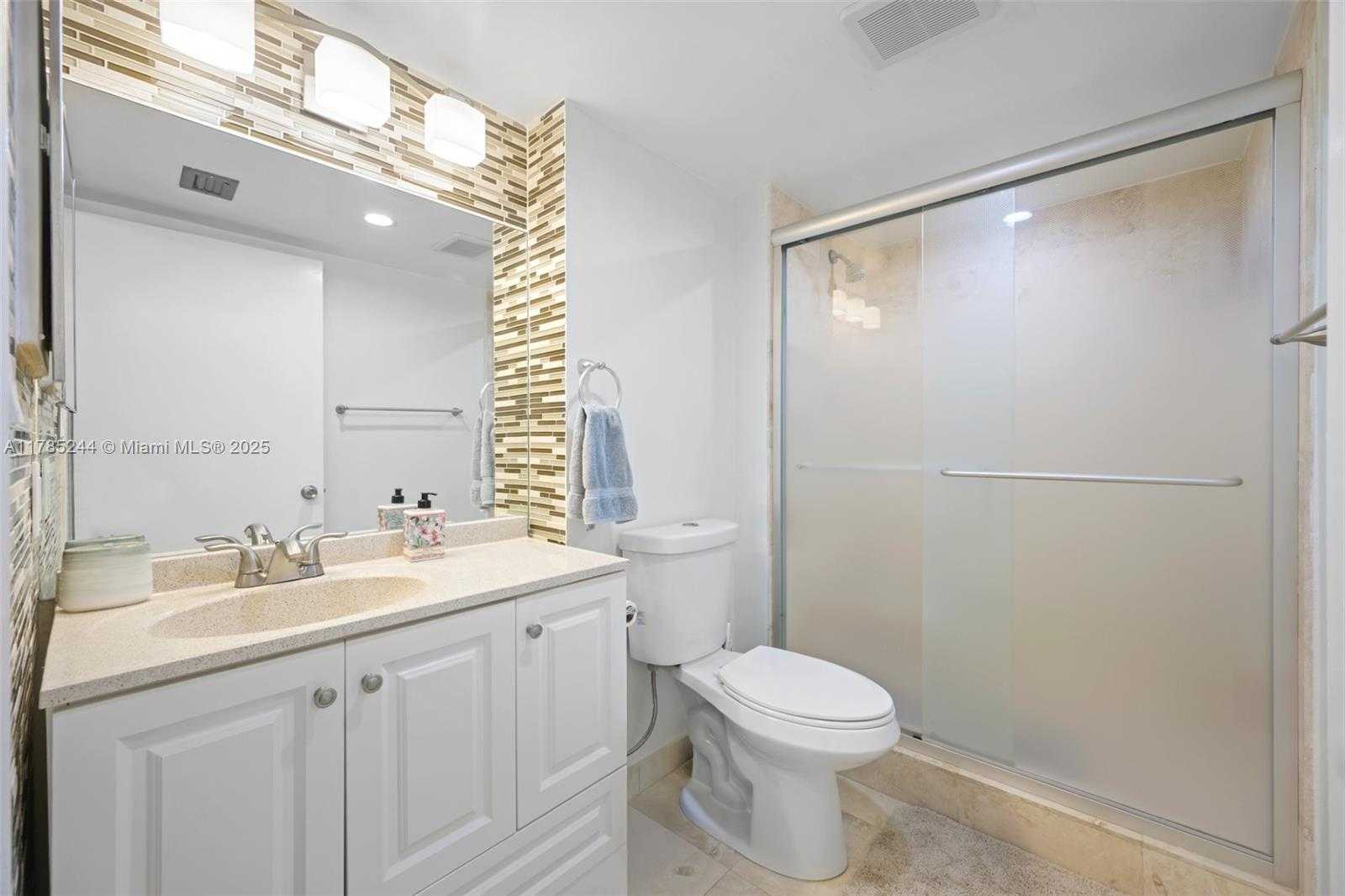 Small Image of 20515 EAST COUNTRY CLUB DR #348, Aventura Number 18