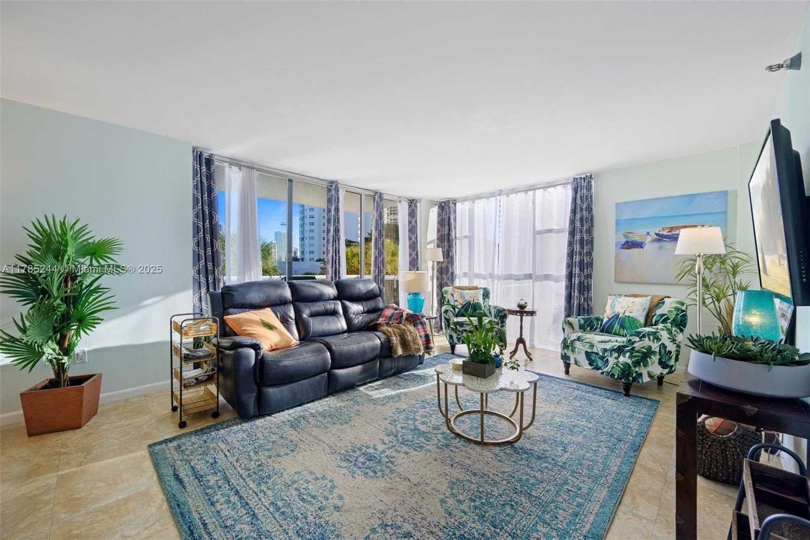 Small Image of 20515 EAST COUNTRY CLUB DR #348, Aventura Number 2