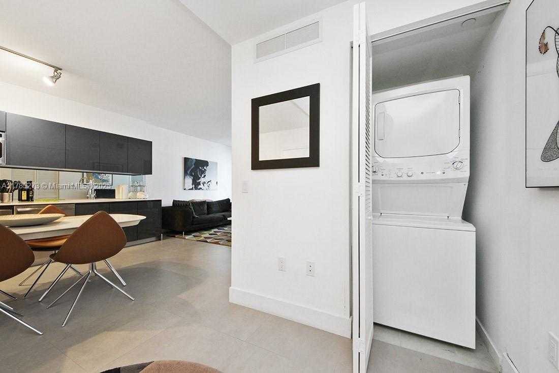 Small Image of 31 SOUTH EAST 6TH ST #1206, Miami Number 11