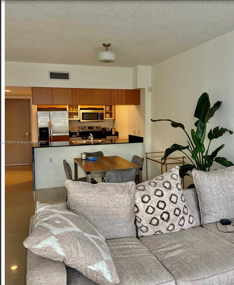 Small Image of 1750 NORTH BAYSHORE DR #5305, Miami Number 8