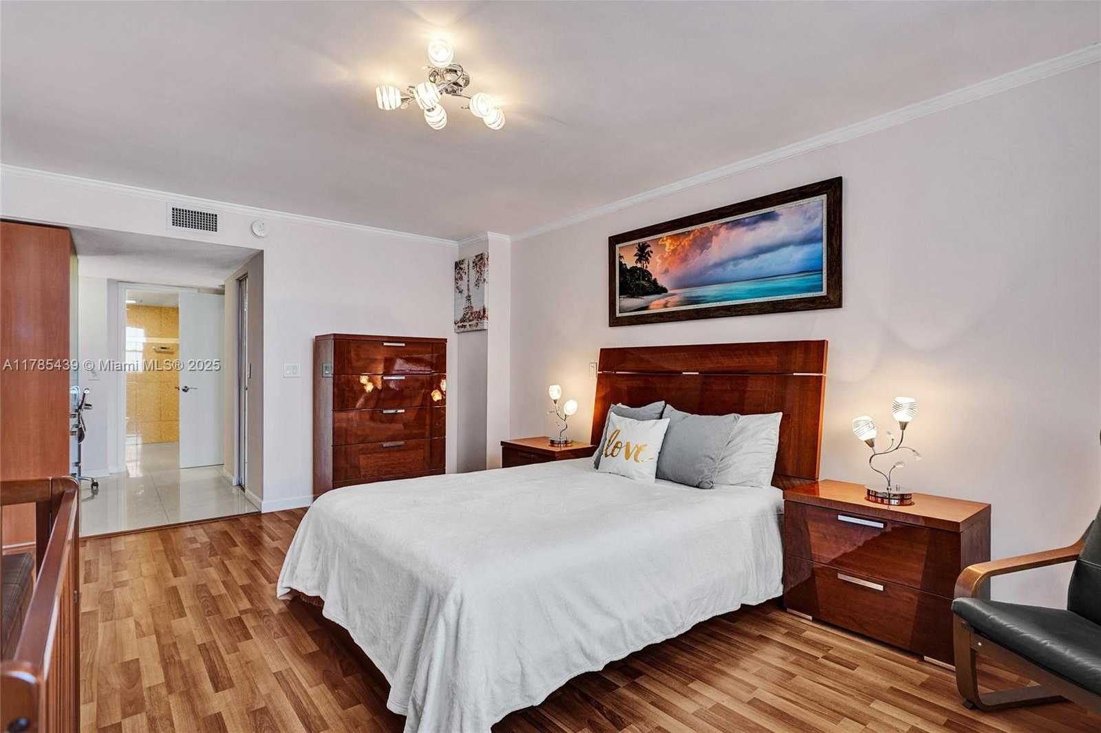 Small Image of 2401 SOUTH OCEAN DR #802 (Available June 1), Hollywood Number 21