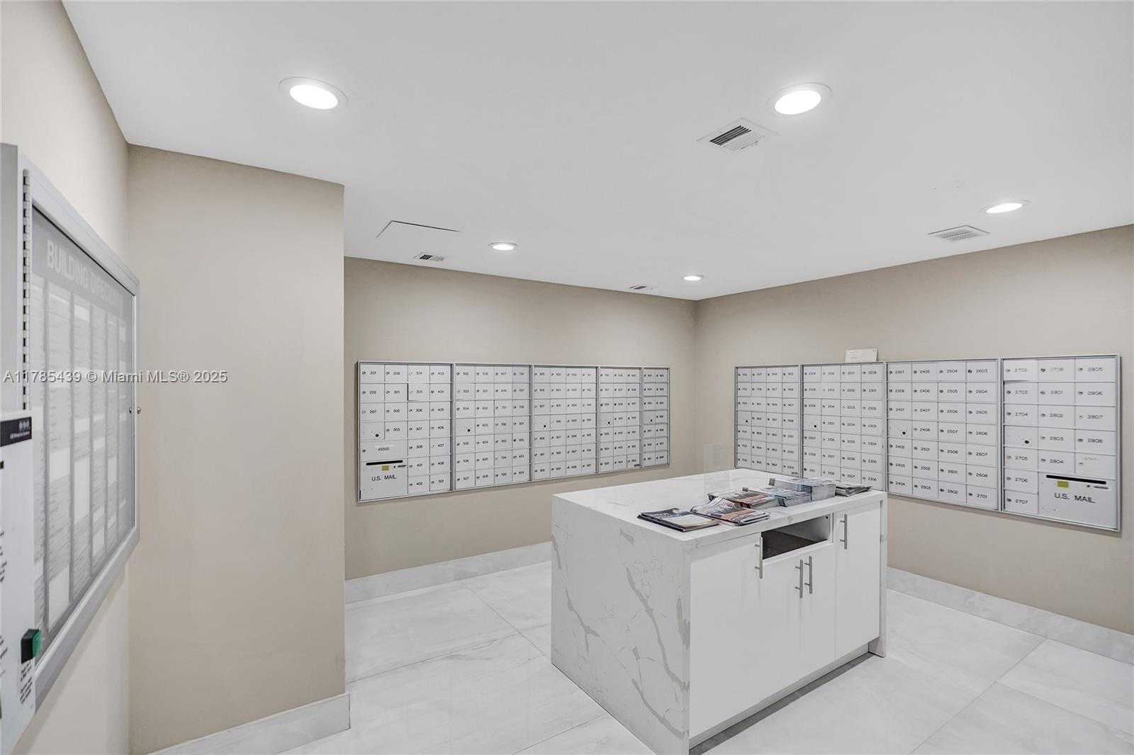 Small Image of 2401 SOUTH OCEAN DR #802 (Available June 1), Hollywood Number 29