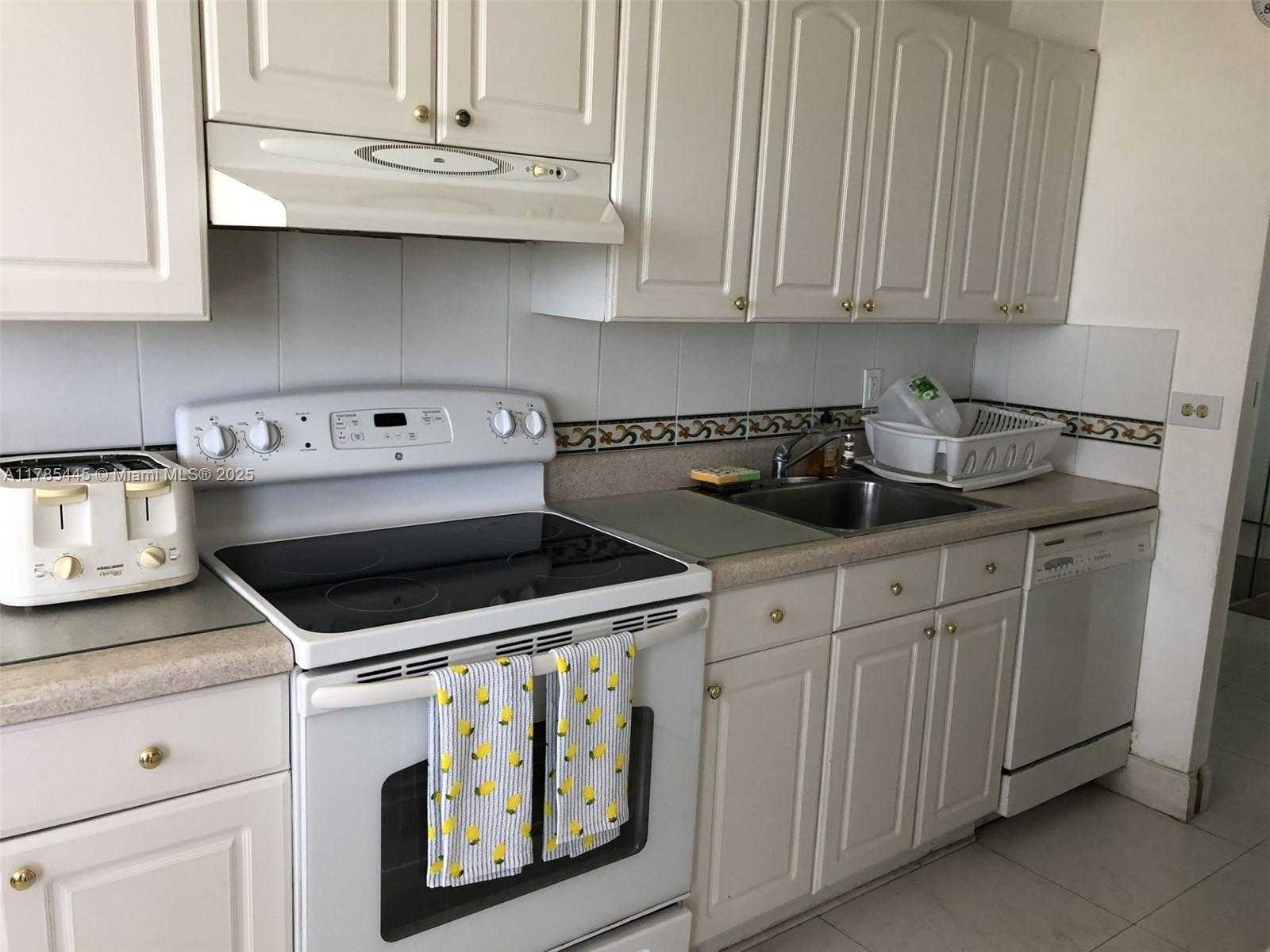 Small Image of 9273 COLLINS AVE #1104, Surfside Number 17
