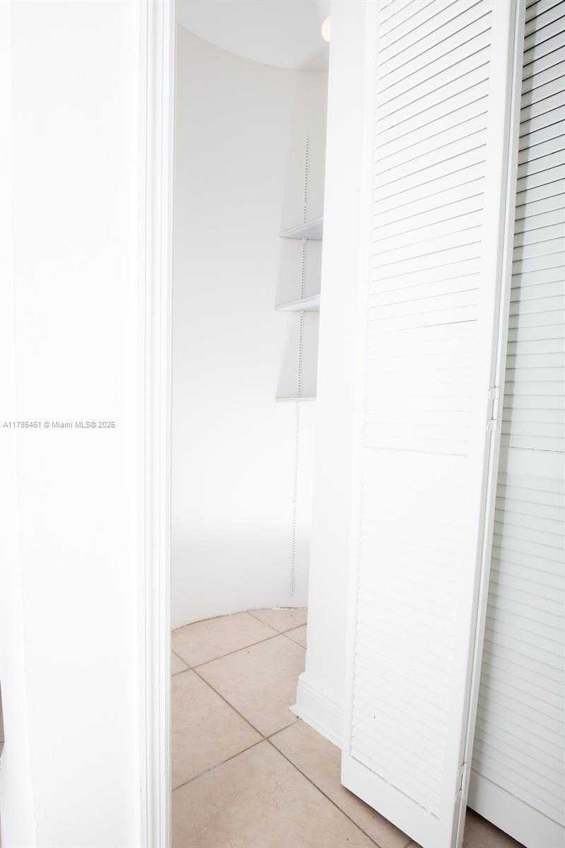Small Image of 21085 NORTH EAST 34TH AVE #302-1, Aventura Number 10