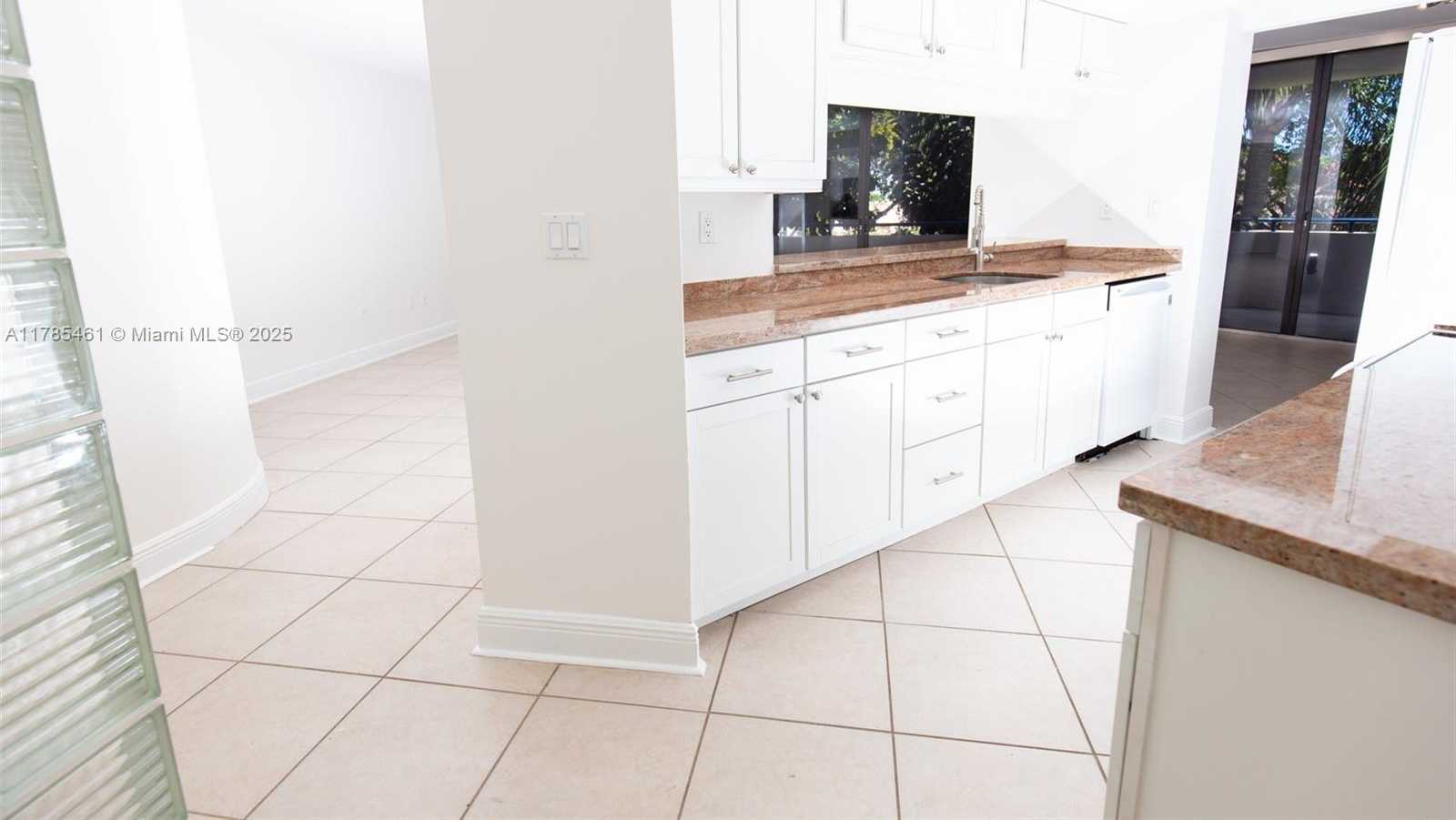 Small Image of 21085 NORTH EAST 34TH AVE #302-1, Aventura Number 3