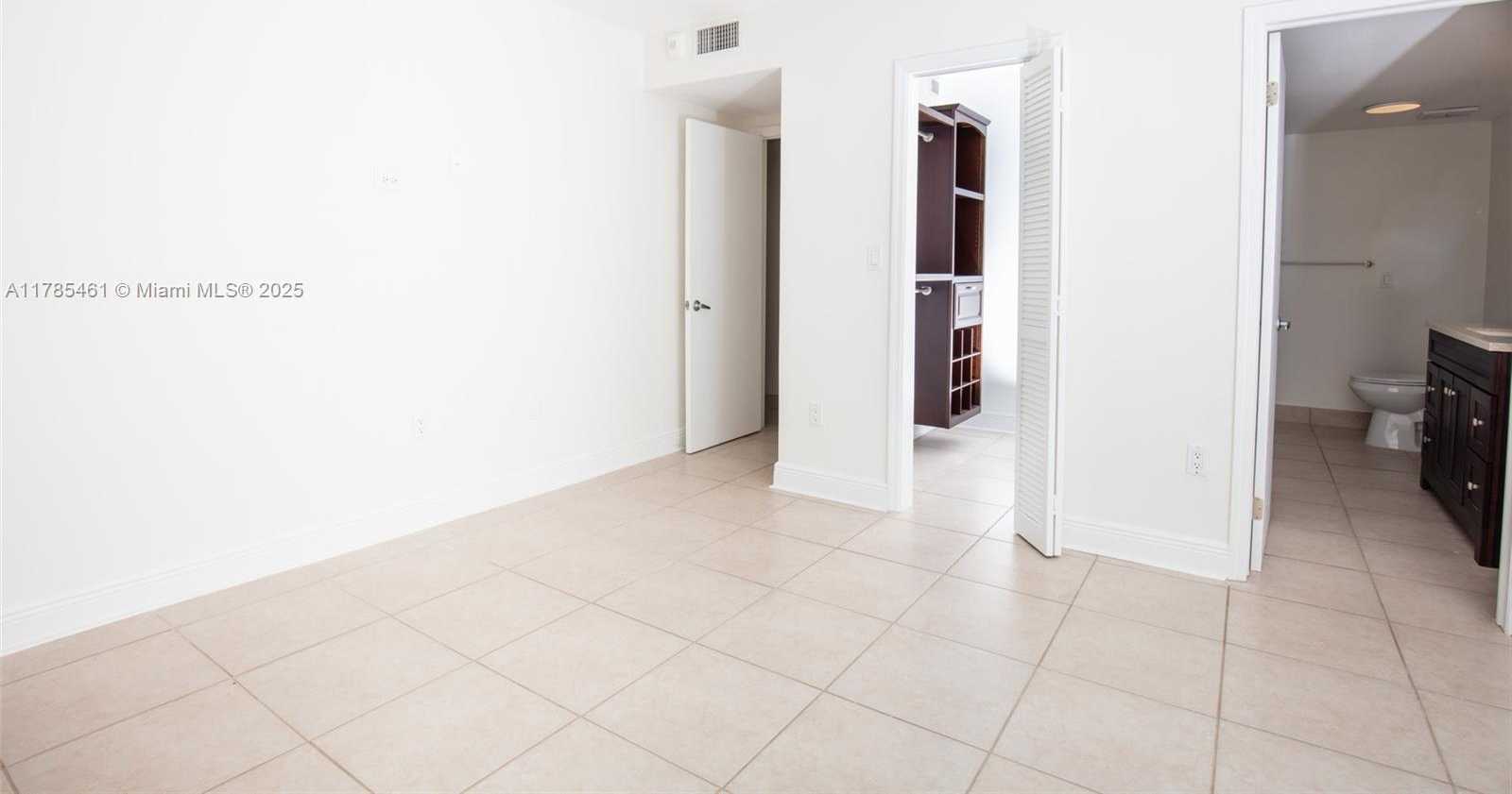 Small Image of 21085 NORTH EAST 34TH AVE #302-1, Aventura Number 6