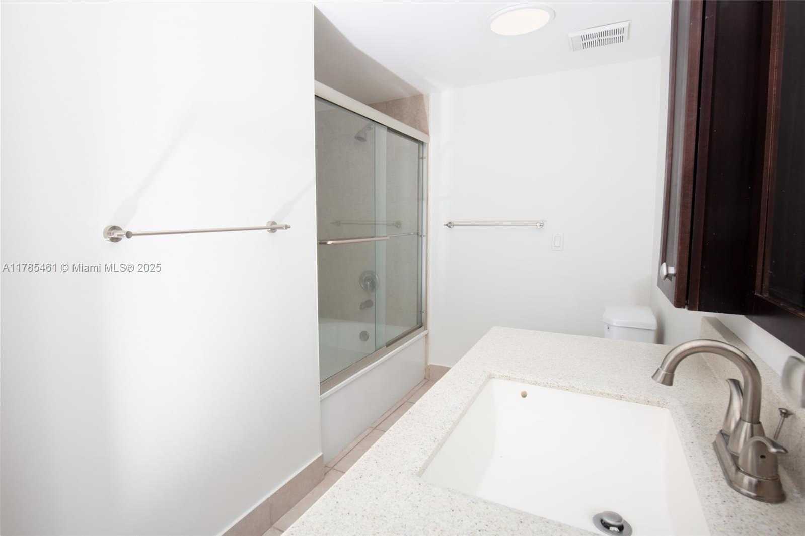 Small Image of 21085 NORTH EAST 34TH AVE #302-1, Aventura Number 8