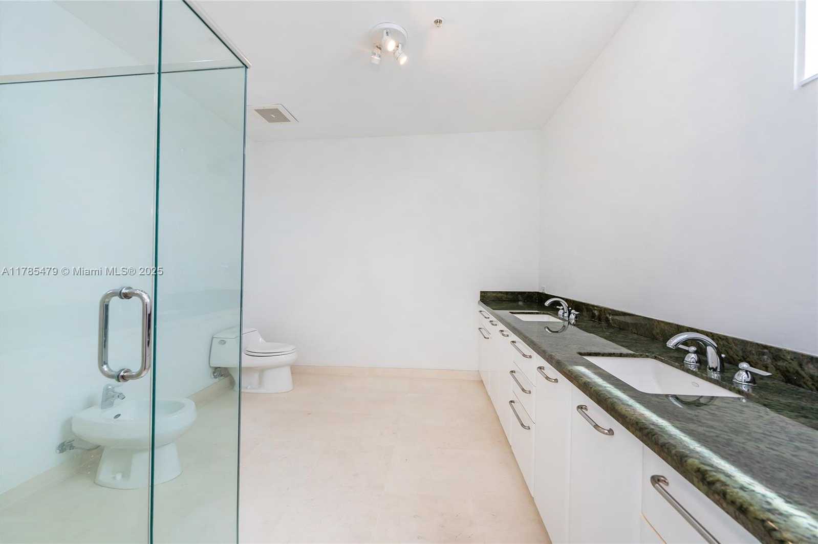 Small Image of 7934 WEST DR #1101, North Bay Village Number 19