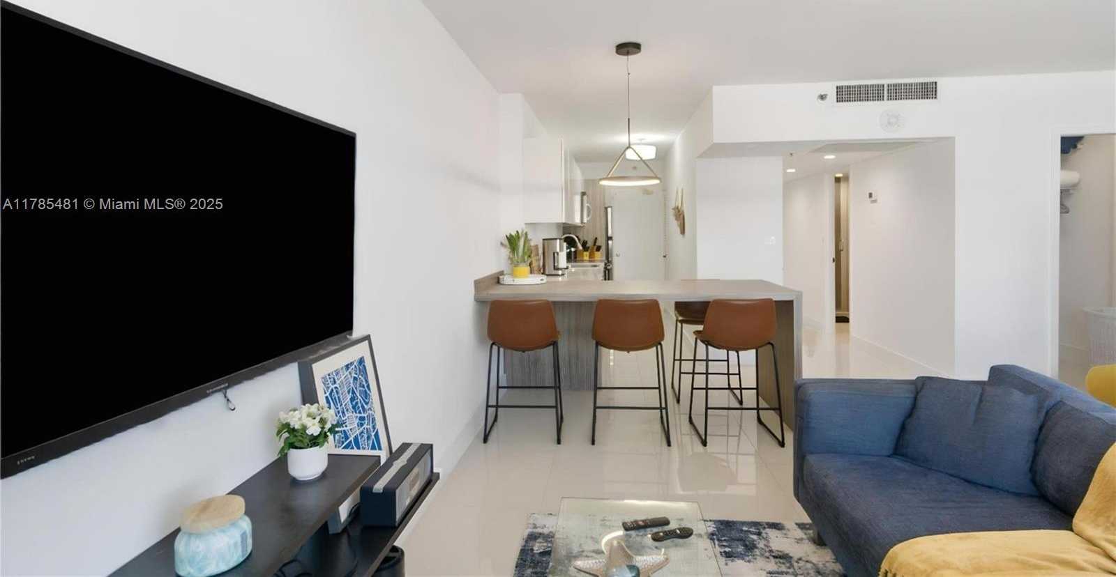 Small Image of 100 LINCOLN RD #1539, Miami Beach Number 5