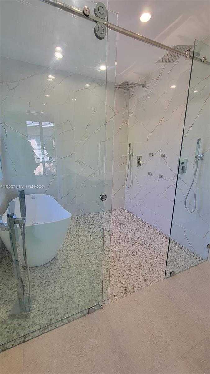 Small Image of 1746 SOUTH WEST 12TH ST #1746, Miami Number 15