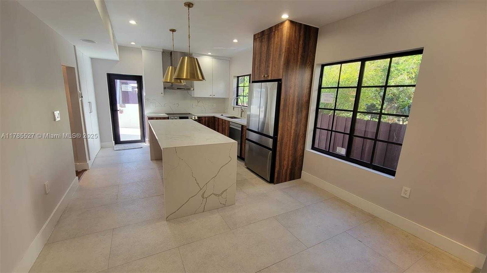 Small Image of 1746 SOUTH WEST 12TH ST #1746, Miami Number 4