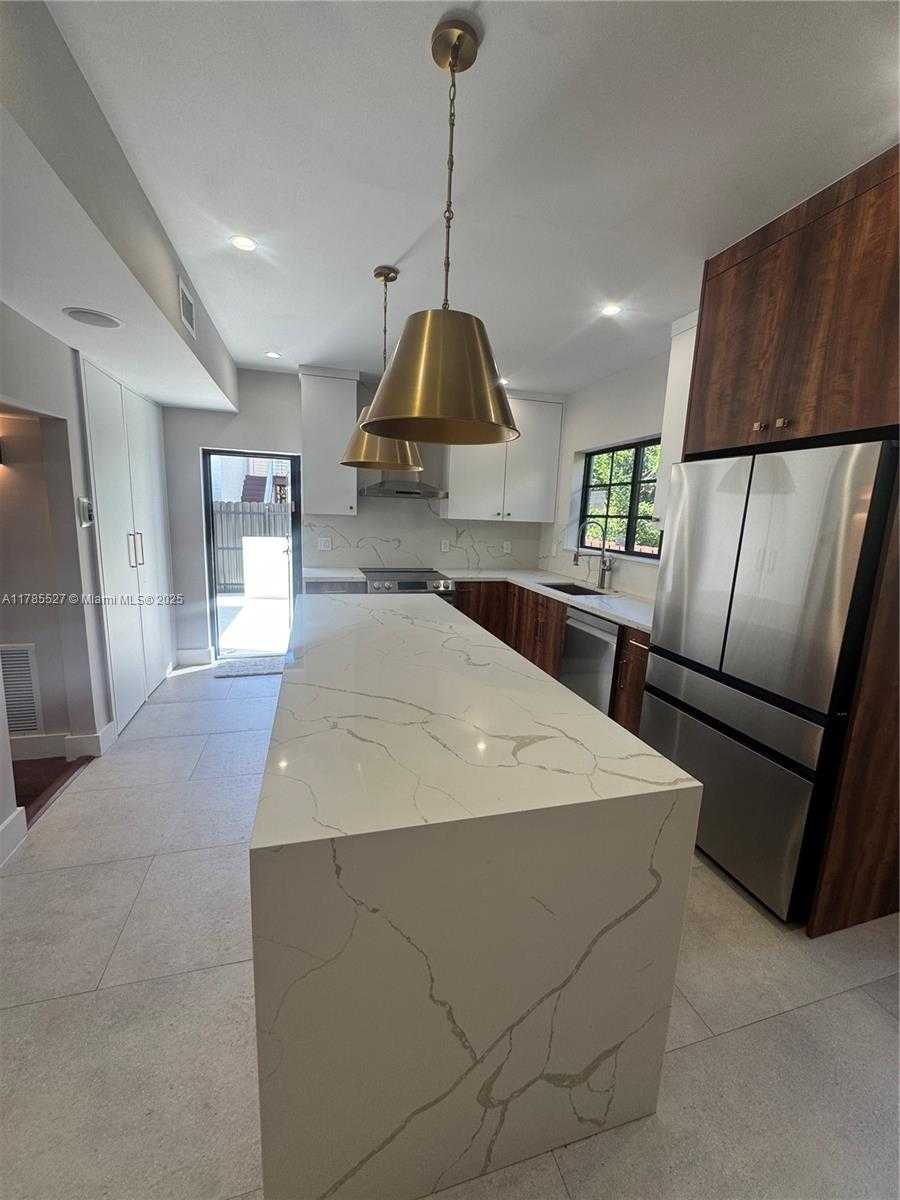 Small Image of 1746 SOUTH WEST 12TH ST #1746, Miami Number 7