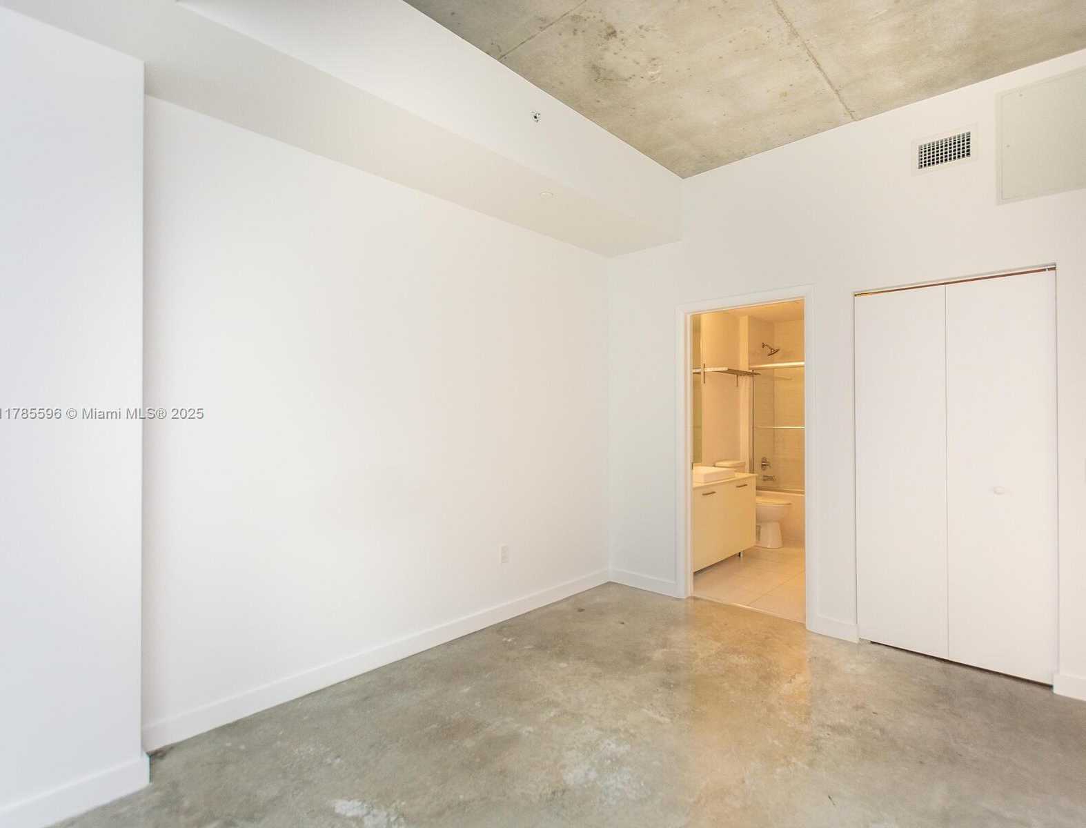 Small Image of 151 SOUTH EAST 1ST ST #805, Miami Number 23