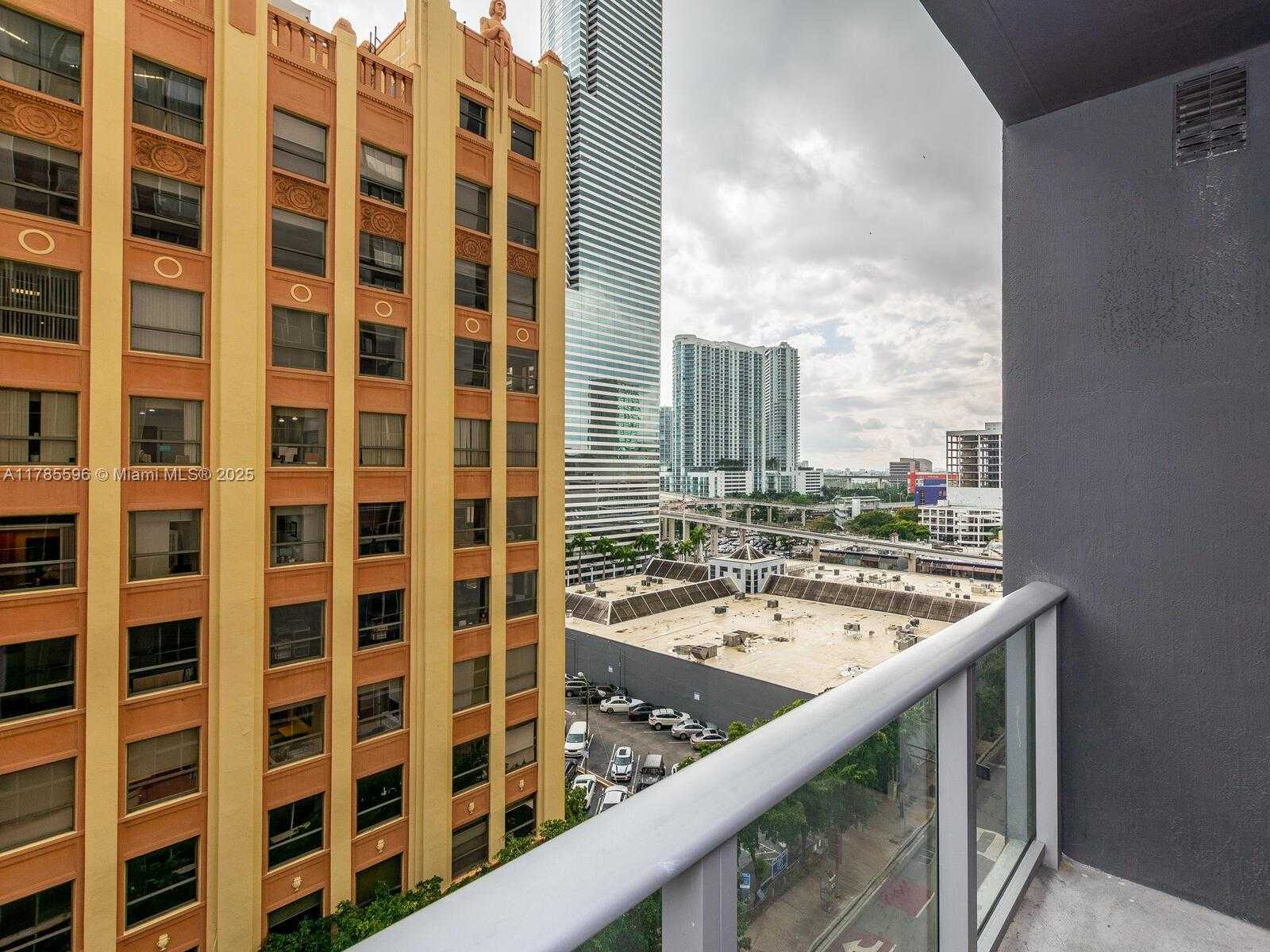 Small Image of 151 SOUTH EAST 1ST ST #805, Miami Number 26