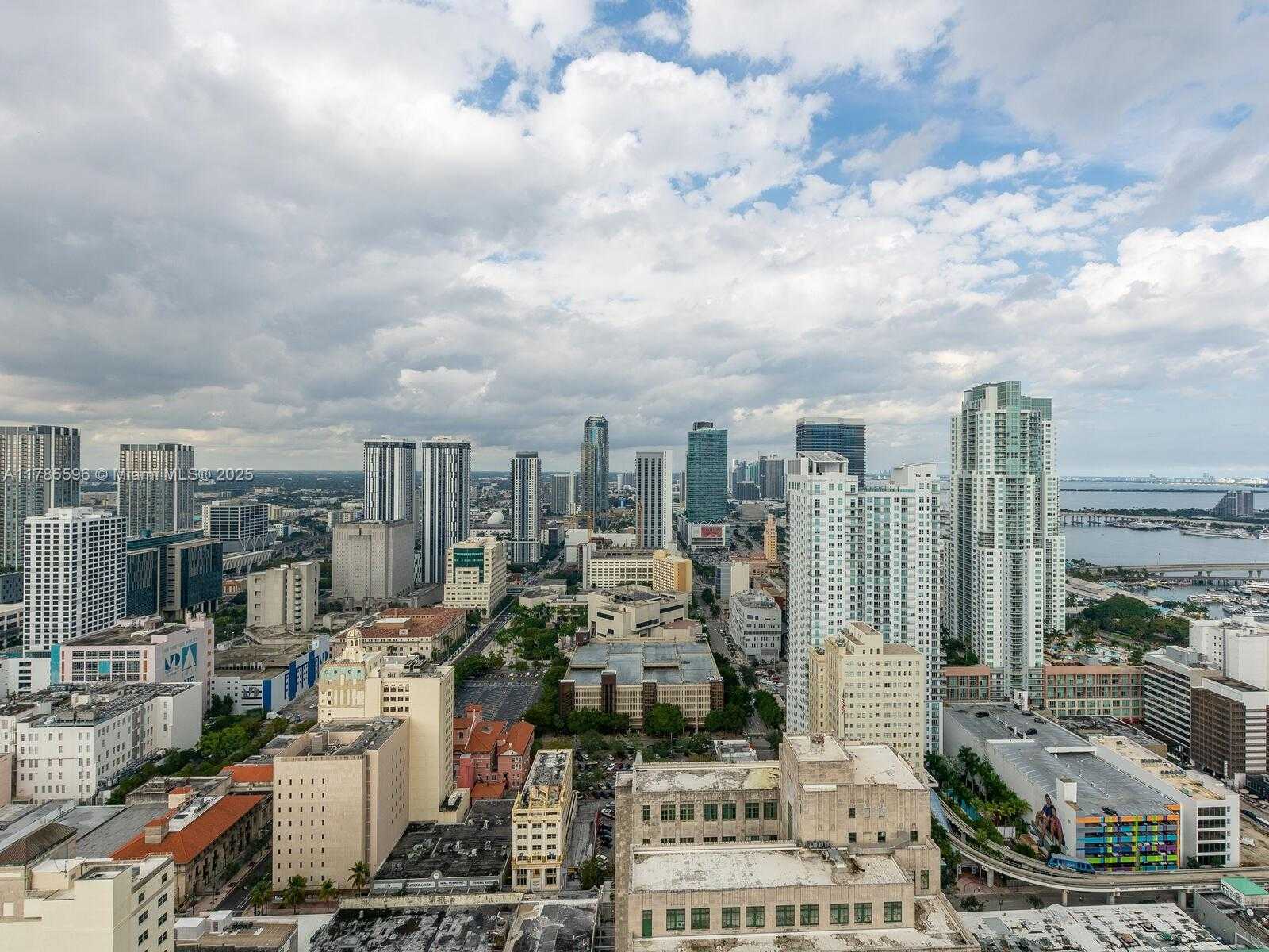 Small Image of 151 SOUTH EAST 1ST ST #805, Miami Number 36
