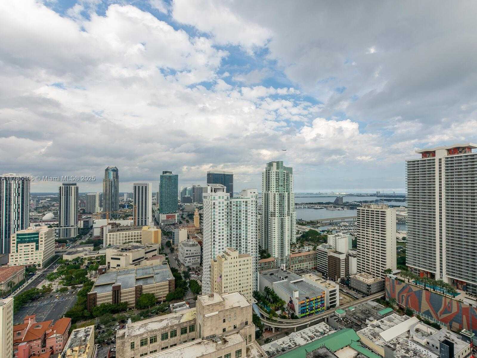 Small Image of 151 SOUTH EAST 1ST ST #805, Miami Number 38