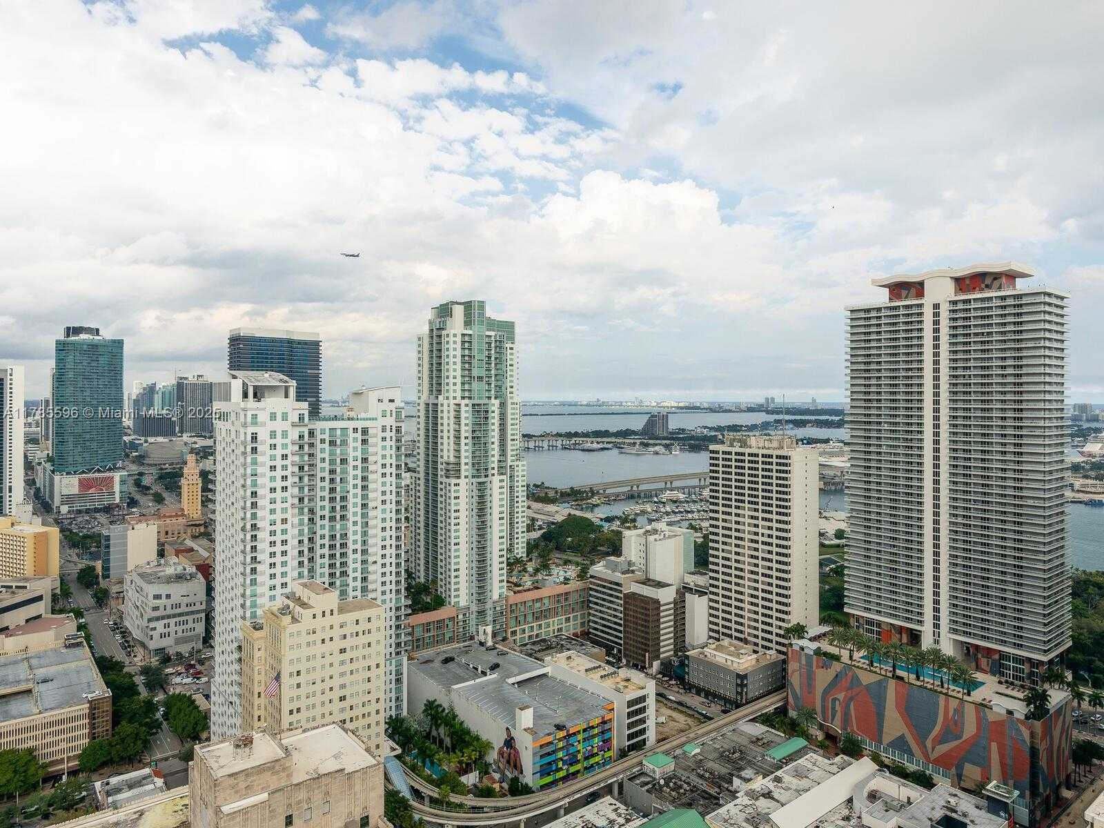 Small Image of 151 SOUTH EAST 1ST ST #805, Miami Number 39