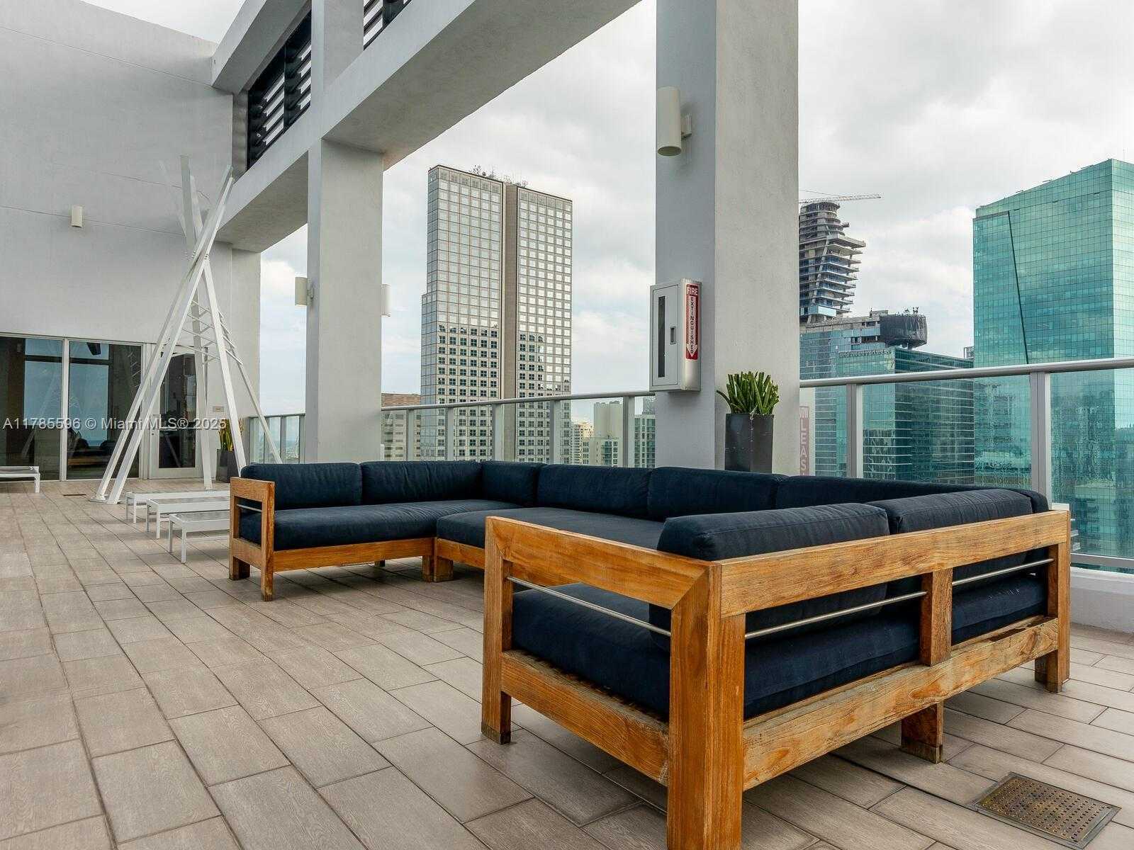 Small Image of 151 SOUTH EAST 1ST ST #805, Miami Number 40
