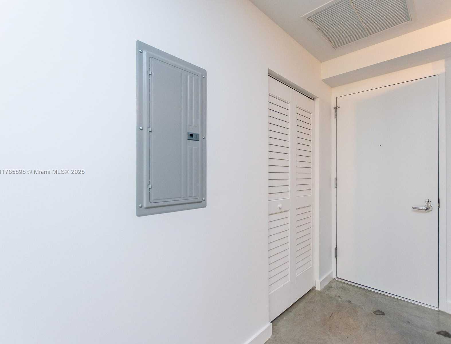 Small Image of 151 SOUTH EAST 1ST ST #805, Miami Number 7