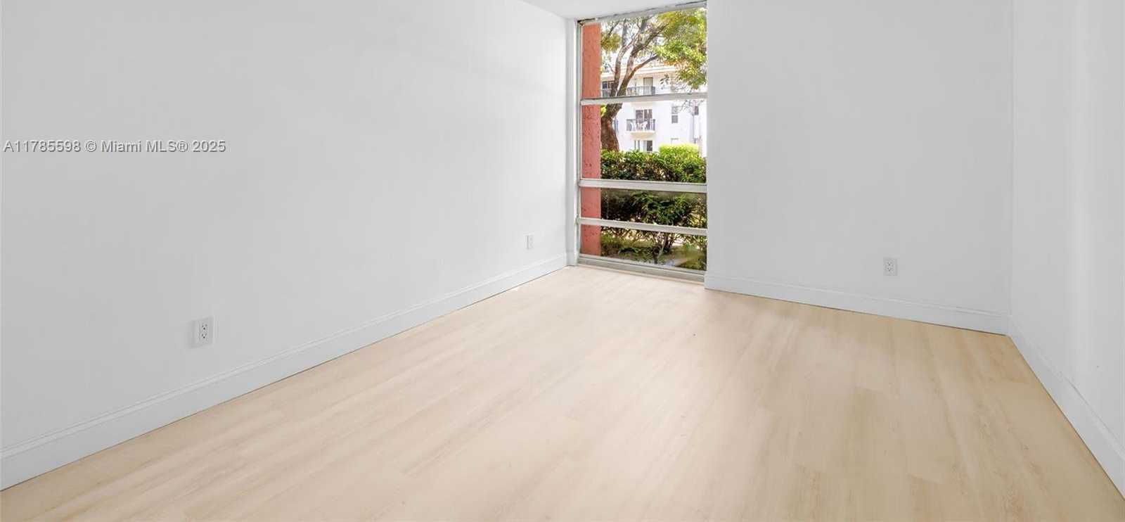 Small Image of 200 172ND ST #103, Sunny Isles Beach Number 14