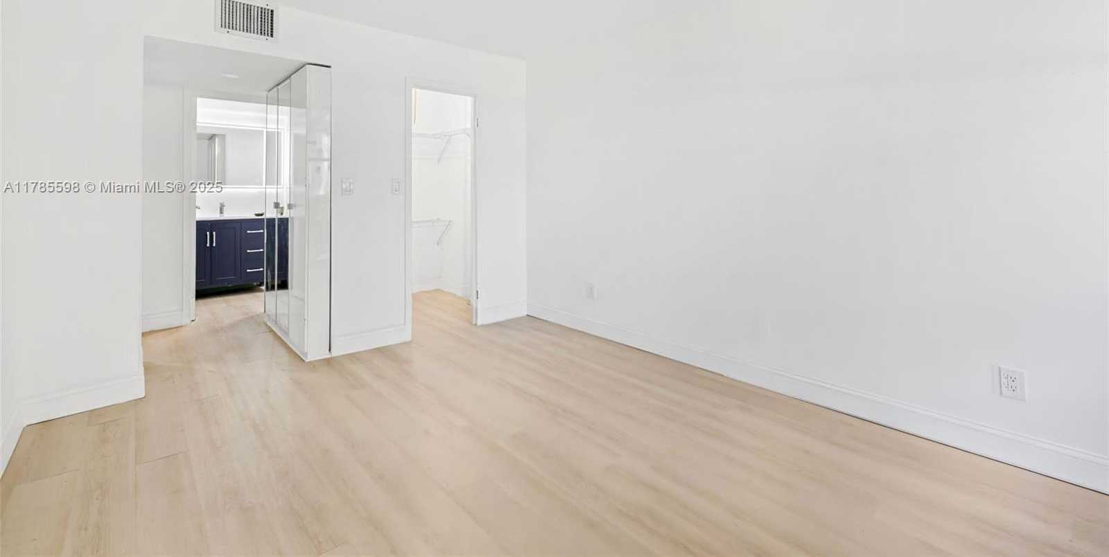 Small Image of 200 172ND ST #103, Sunny Isles Beach Number 15