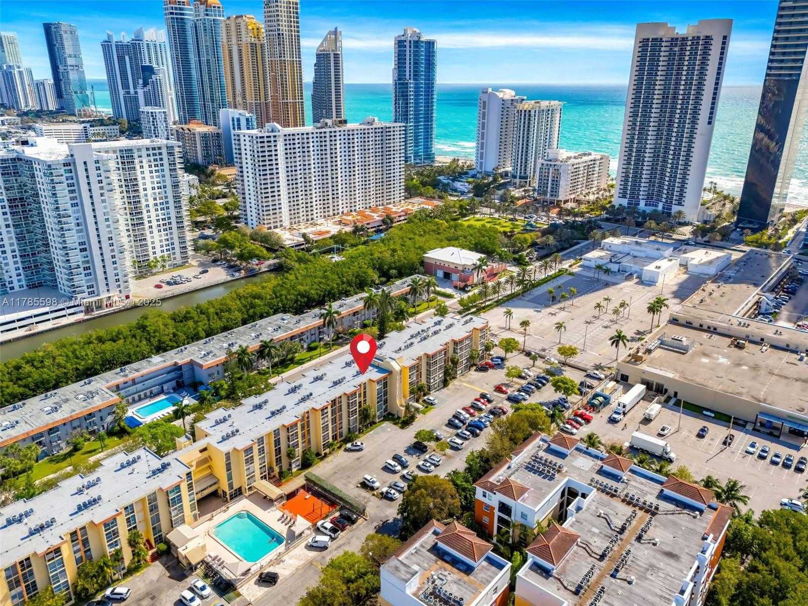 Small Image of 200 172ND ST #103, Sunny Isles Beach Number 2