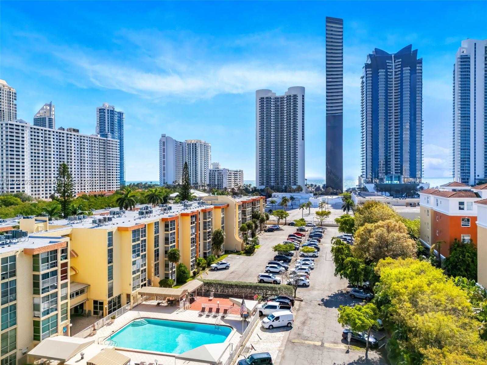 Small Image of 200 172ND ST #103, Sunny Isles Beach Number 5