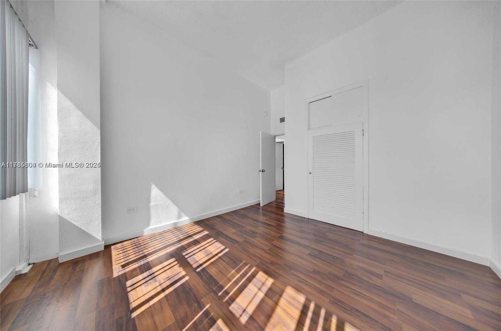Small Image of 7545 EAST TREASURE DR #10J, North Bay Village Number 22