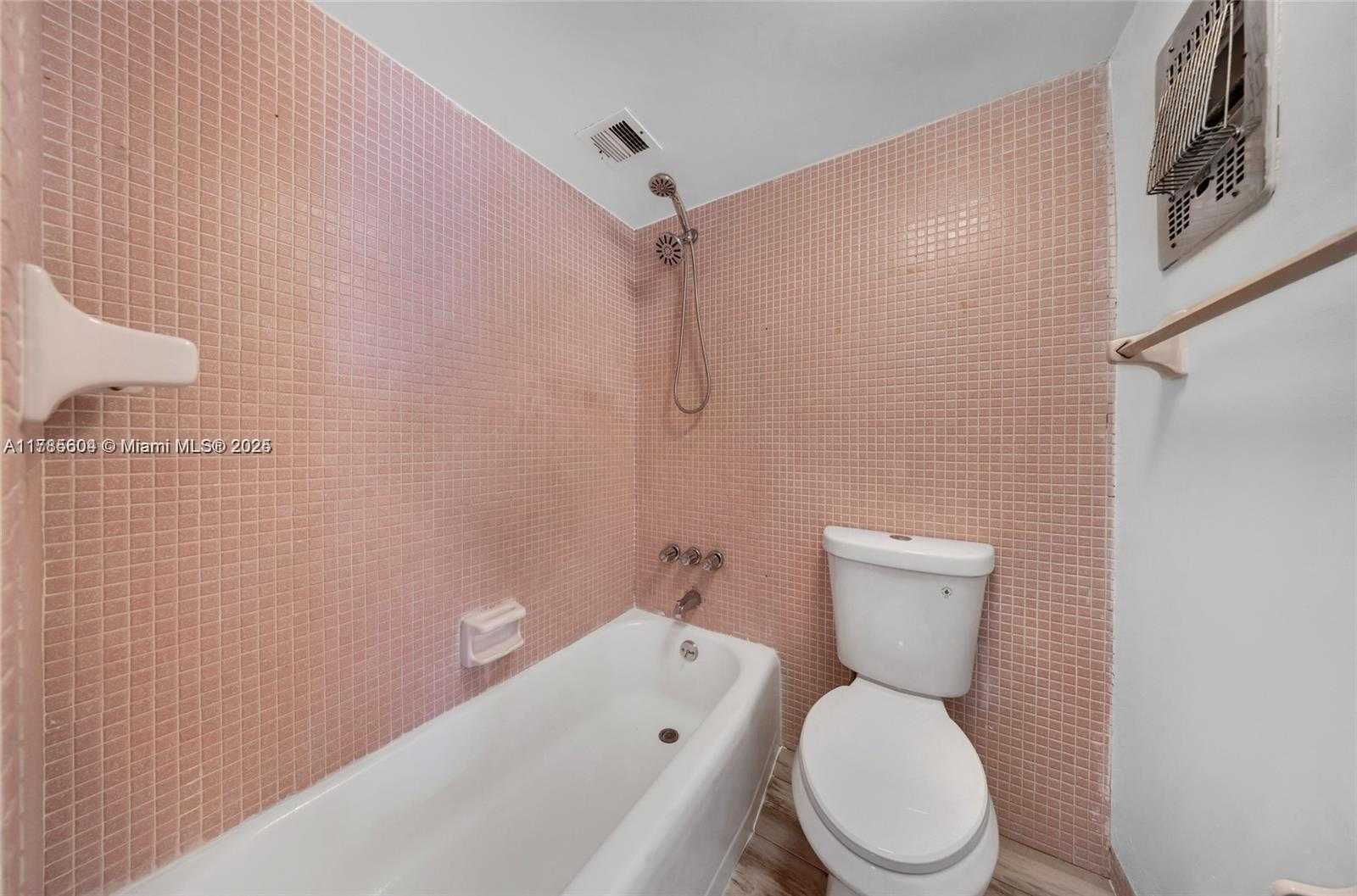 Small Image of 7545 EAST TREASURE DR #10J, North Bay Village Number 23