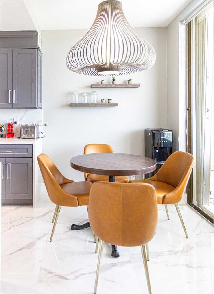 Small Image of 19500 TURNBERRY WAY #PH - C, Aventura Number 11