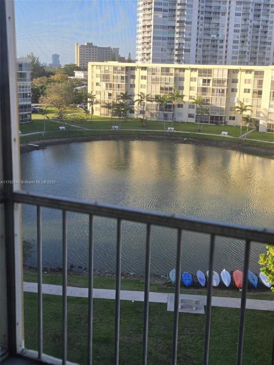 Small Image of 2903 POINT EAST DR #K611, Aventura Number 9