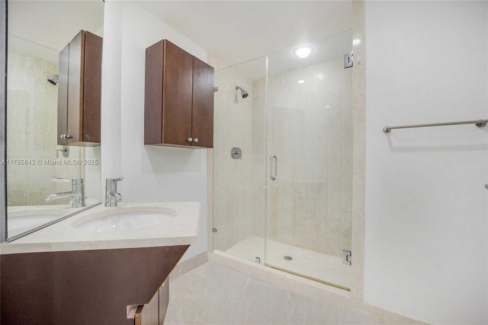 Small Image of 2627 SOUTH BAYSHORE DR #801, Miami Number 11