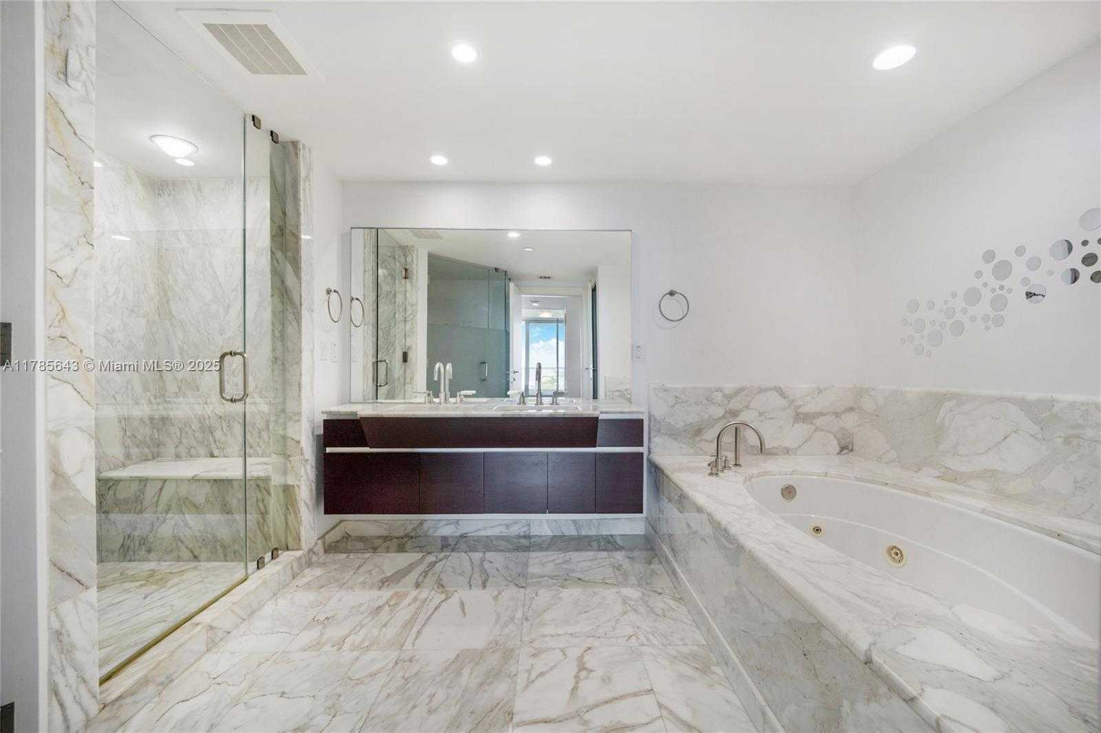 Small Image of 2627 SOUTH BAYSHORE DR #801, Miami Number 7