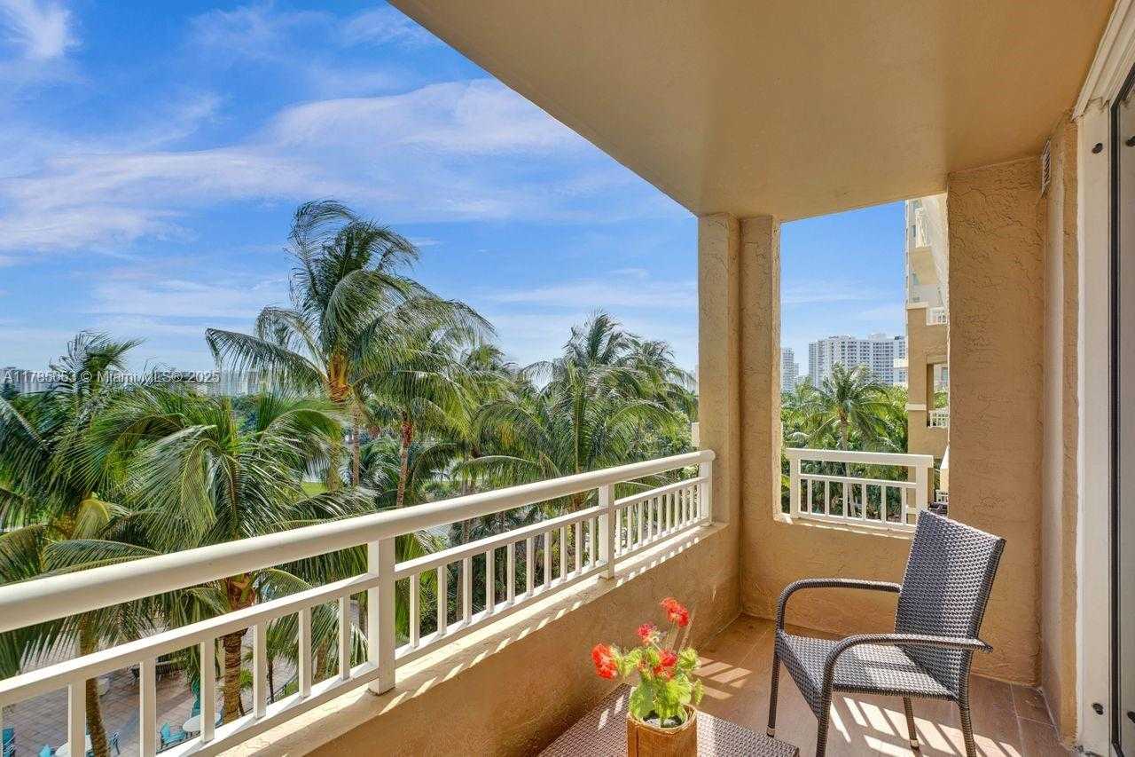 Small Image of 19501 WEST COUNTRY CLUB DR #402, Aventura Number 20